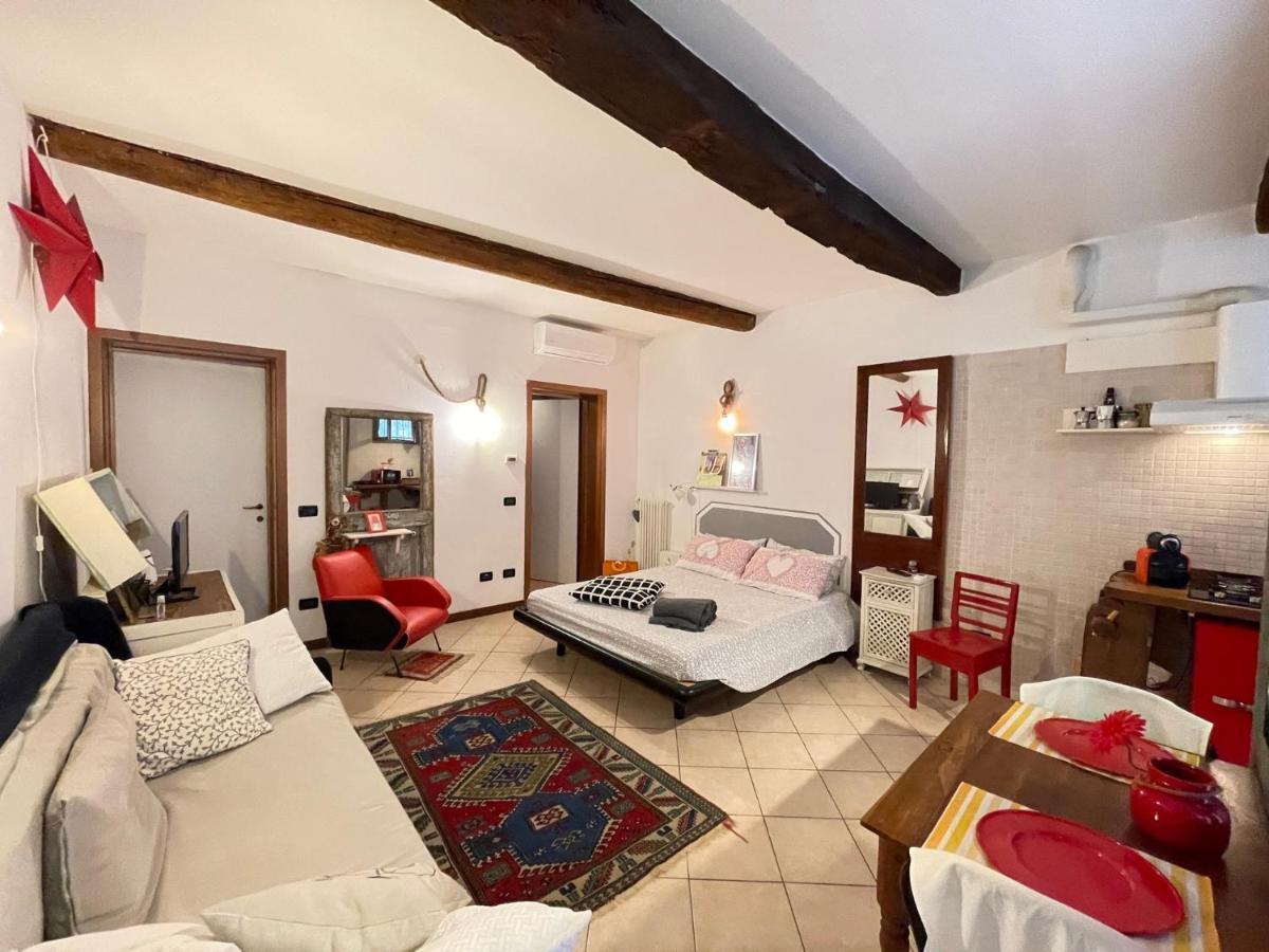 La Casa Degli Zii Appartement Ferrara Buitenkant foto