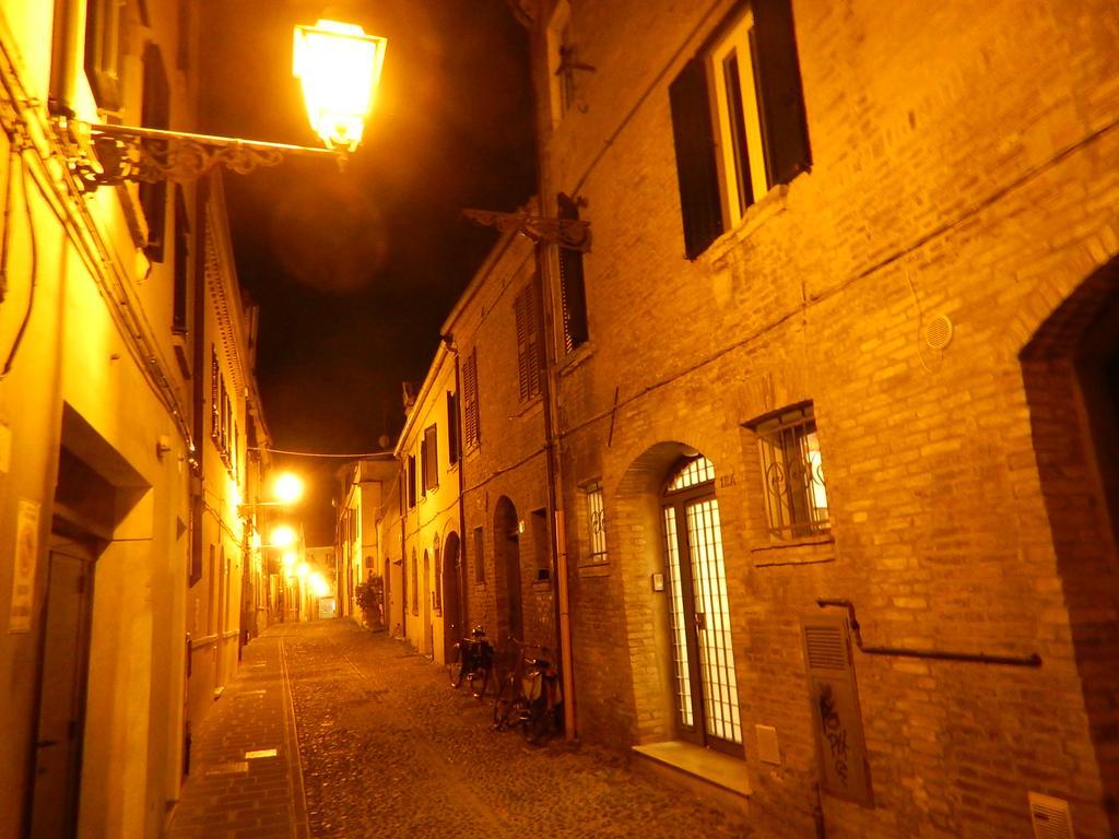 La Casa Degli Zii Appartement Ferrara Buitenkant foto