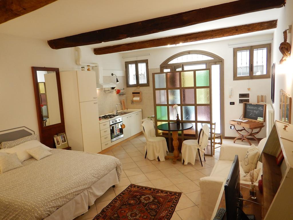 La Casa Degli Zii Appartement Ferrara Buitenkant foto