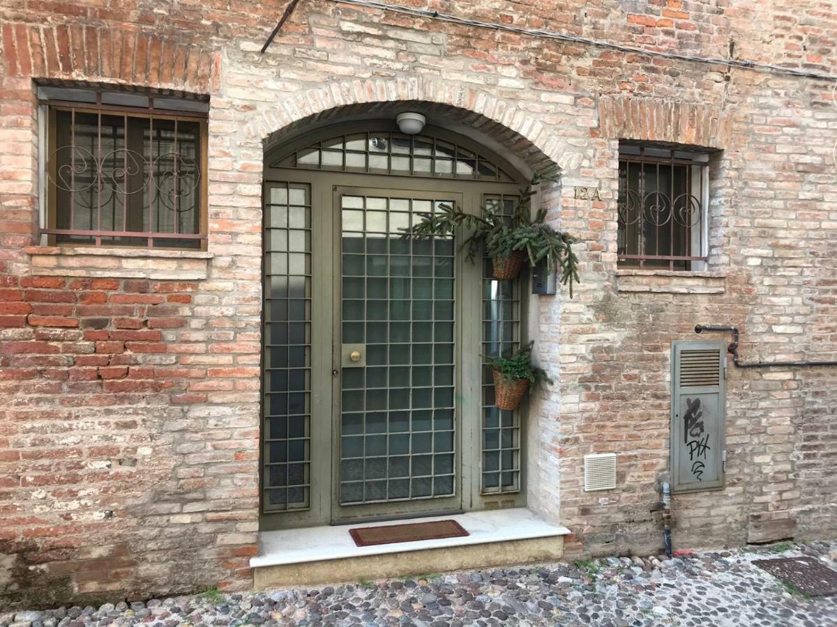 La Casa Degli Zii Appartement Ferrara Buitenkant foto
